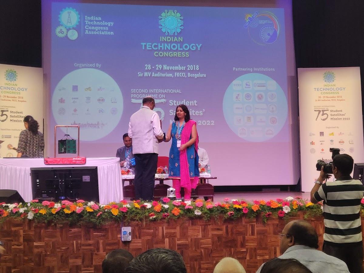 SIR M V AUDITORIUM photo 4