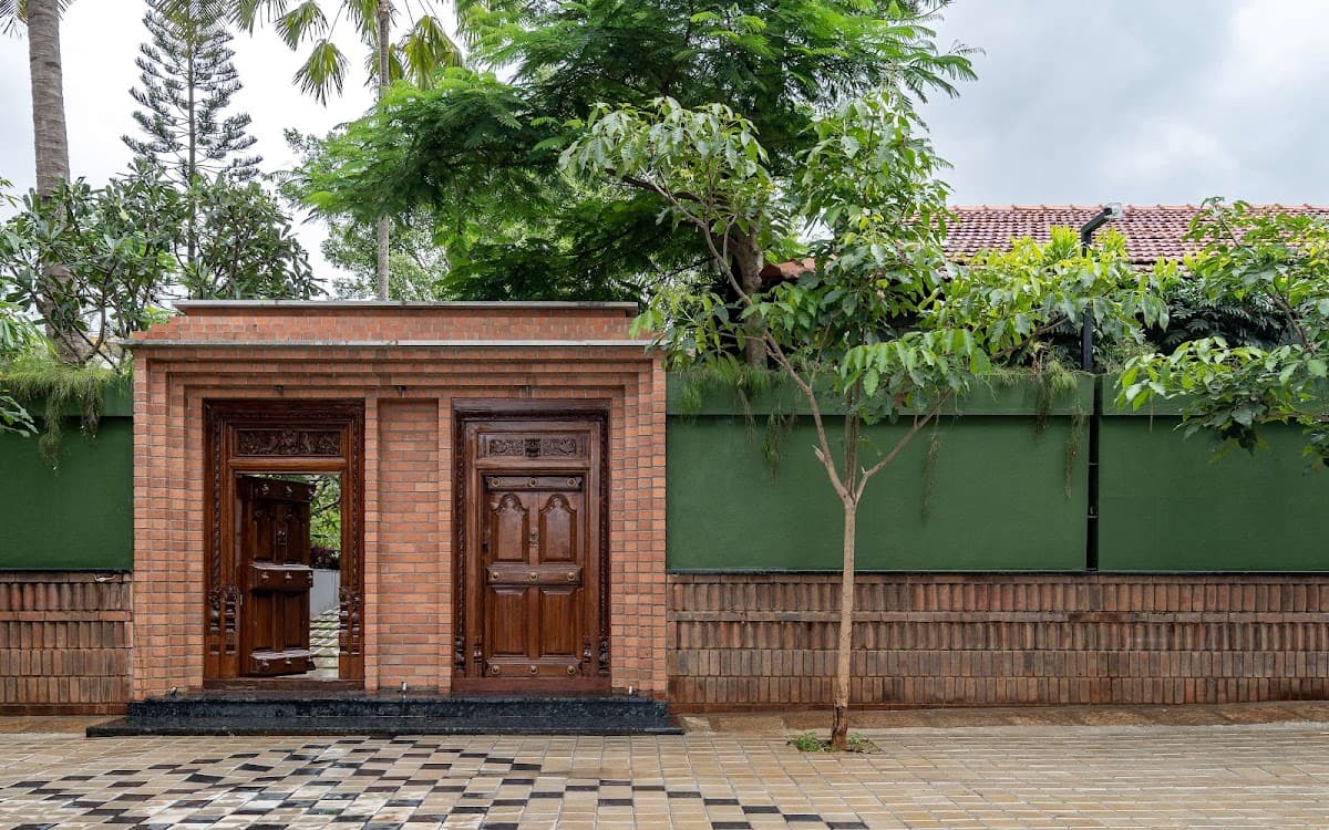 PRANGANA photo 1